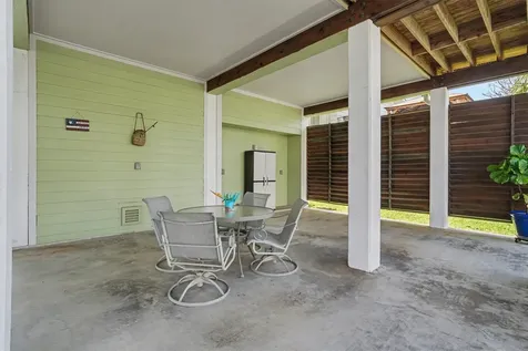 437 Pompano Street Bayou Vista TX 77563