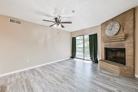 260 El Dorado Boulevard 2008 Houston TX 77598