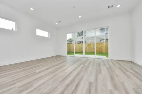 2408 Lorraine Street Houston TX 77026