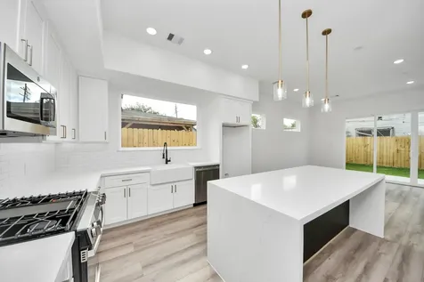 2408 Lorraine Street Houston TX 77026