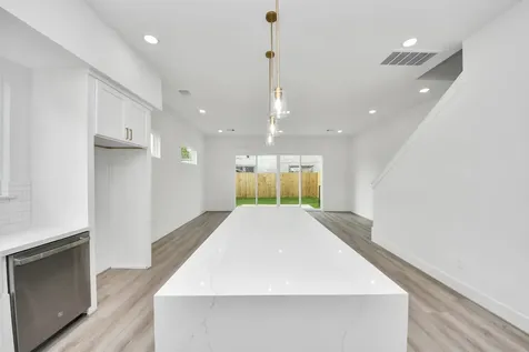 2408 Lorraine Street Houston TX 77026