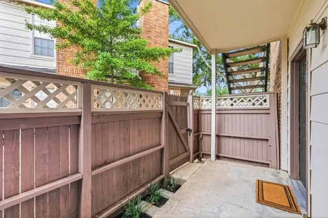 2626 Holly Hall 715 Houston TX 77054