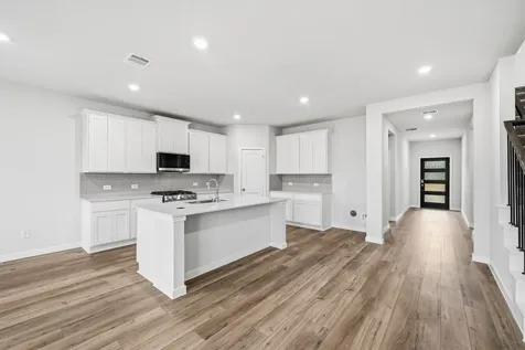 11007 Youngquist Drive Mont Belvieu TX 77535