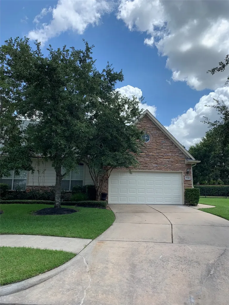 7242 Welshwood Lane Sugar Land TX 77479