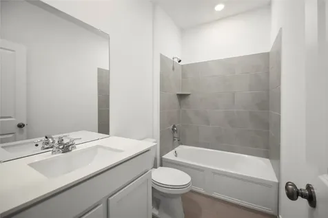 201 Orchard Cove Snook TX 77879