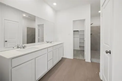 201 Orchard Cove Snook TX 77879