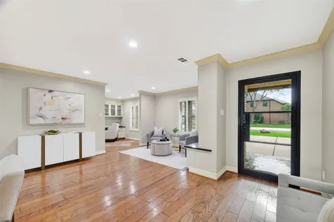 341 W Gaywood Drive Houston TX 77079
