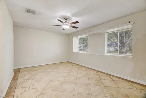 7515 Shoshone Drive Baytown TX 77521