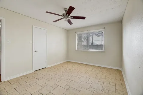 7515 Shoshone Drive Baytown TX 77521