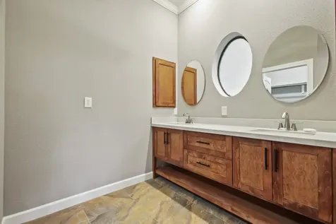 35 Susan Drive Cleveland TX 77327