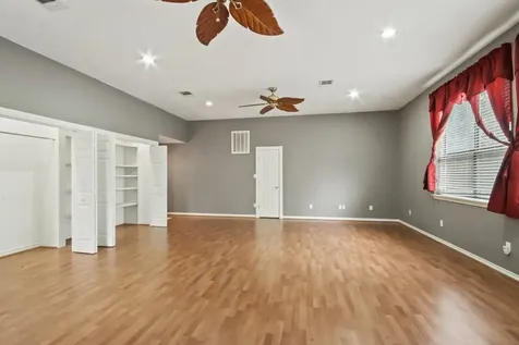 35 Susan Drive Cleveland TX 77327