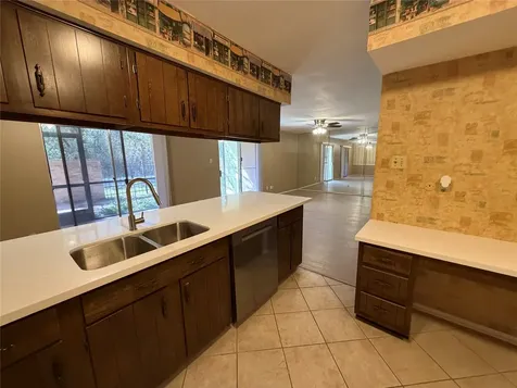 14515 Wunderlich Drive 703 Houston TX 77069