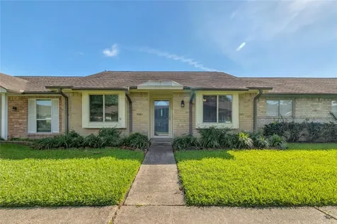3876 Laura Leigh Drive Friendswood TX 77546