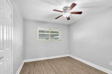3876 Laura Leigh Drive Friendswood TX 77546