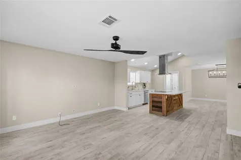 9402 Val Verde Street Houston TX 77063