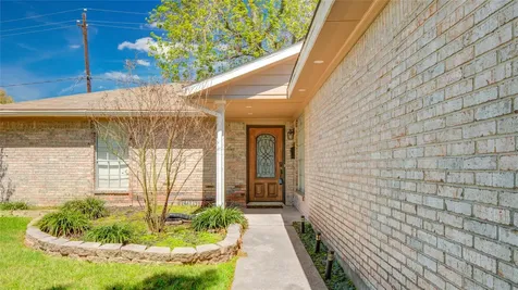 9402 Val Verde Street Houston TX 77063