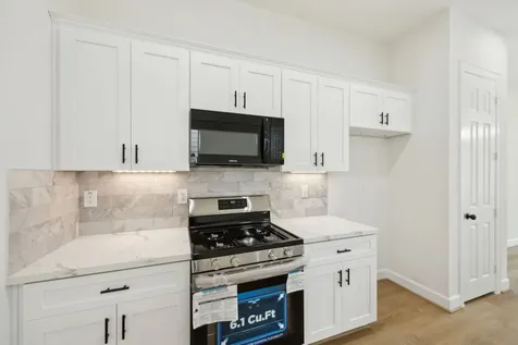 418 Delaware Street Houston TX 77029
