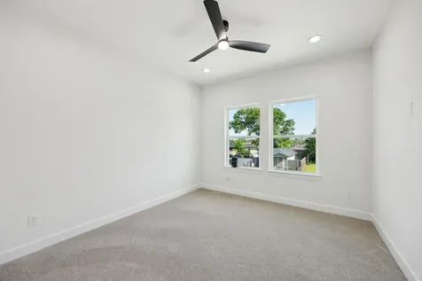 418 Delaware Street Houston TX 77029