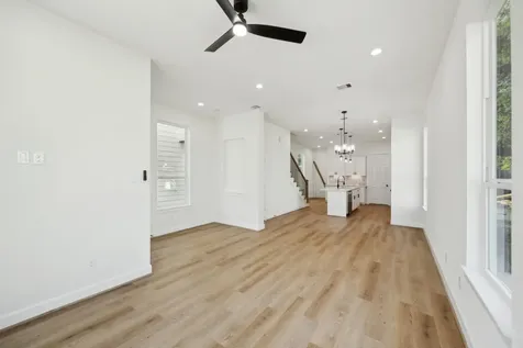 418 Delaware Street Houston TX 77029
