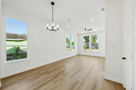 418 Delaware Street Houston TX 77029