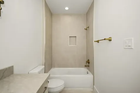 1109 Tabor Street Houston TX 77009
