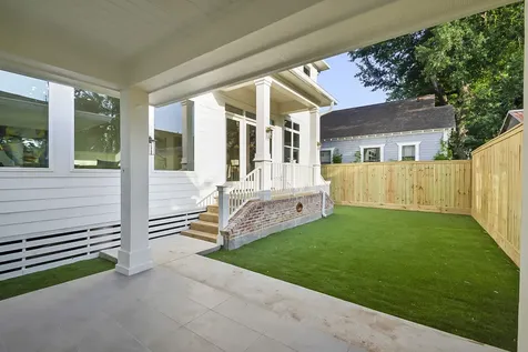 1109 Tabor Street Houston TX 77009