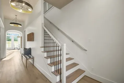 1109 Tabor Street Houston TX 77009