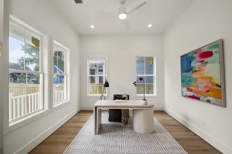 1109 Tabor Street Houston TX 77009