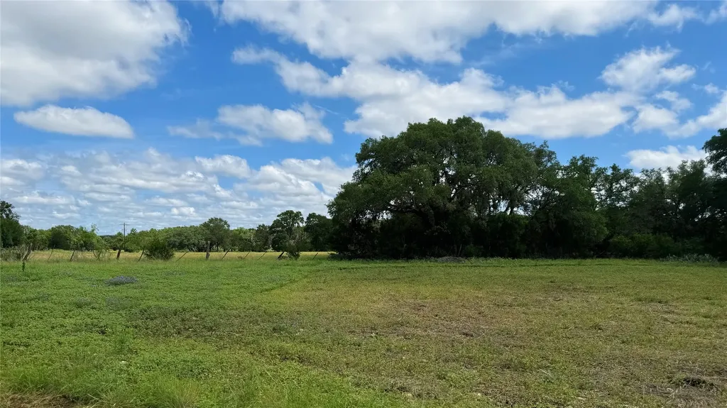 475 Oakridge Lane Pipe Creek TX 78063