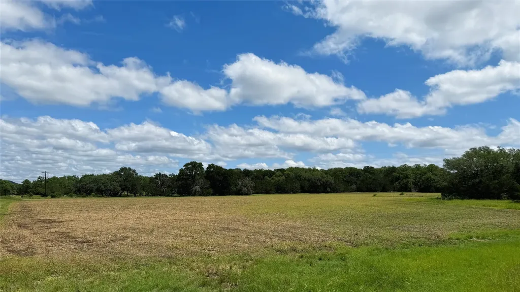 475 Oakridge Lane Pipe Creek TX 78063