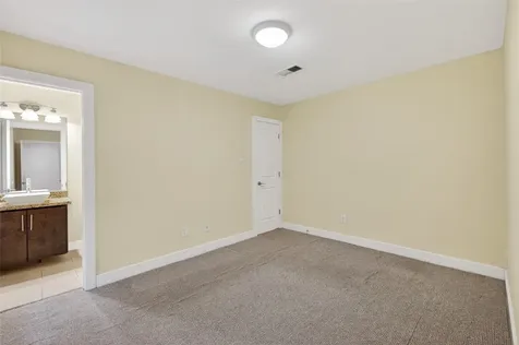 4608 Nett Street C Houston TX 77007