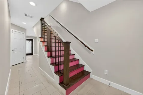 4608 Nett Street C Houston TX 77007