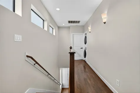 4608 Nett Street C Houston TX 77007