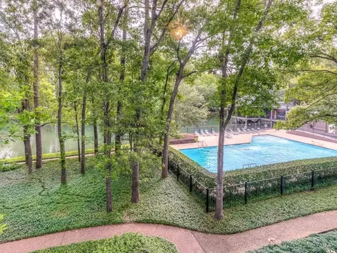246 Litchfield Lane Houston TX 77024