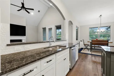1002 Four Fountains Street New Caney TX 77357