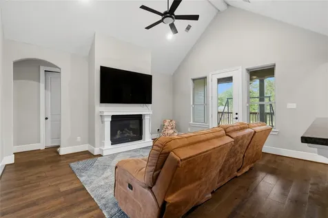 1002 Four Fountains Street New Caney TX 77357