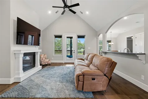 1002 Four Fountains Street New Caney TX 77357