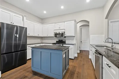 1002 Four Fountains Street New Caney TX 77357