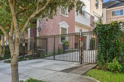 1547 Nevada Street Houston TX 77006