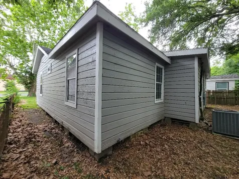6614 Park Avenue Texas City TX 77591