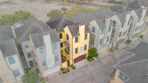 3022 Orchard Court Houston TX 77054