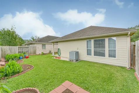 2409 Ameno Drive Pearland TX 77581