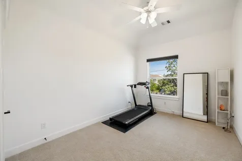 817 W 19th Street Houston TX 77008