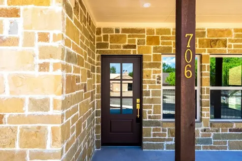 706 Oak Valley Drive Kerrville TX 78028