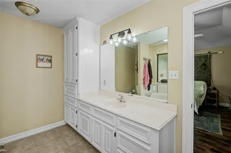1000 Cardinal Drive Richwood TX 77566