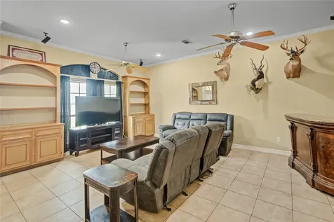 1000 Cardinal Drive Richwood TX 77566