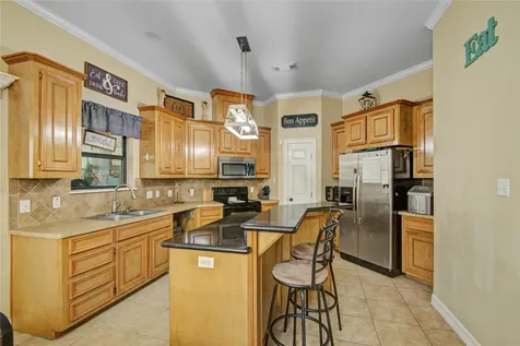 1000 Cardinal Drive Richwood TX 77566