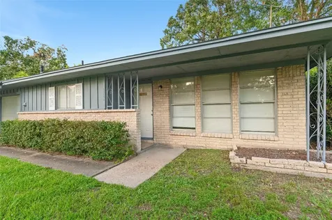 10502 Royal Oaks Drive Houston TX 77016