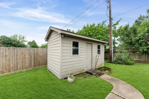 10822 Spruce Drive S La Porte TX 77571