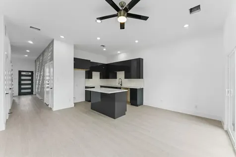 3135 Crane St Unit A Houston TX 77026